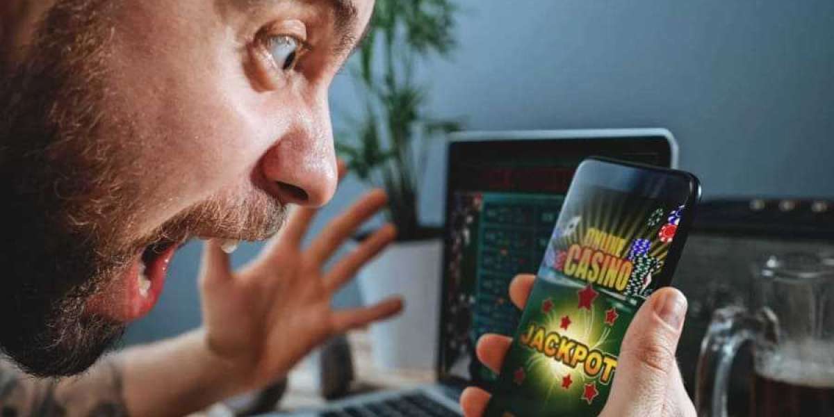 Mastering the Art of Playing Online Casino